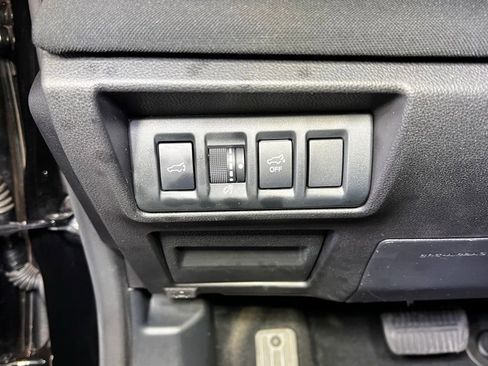 Used 2020 Subaru Outback Premium image 25