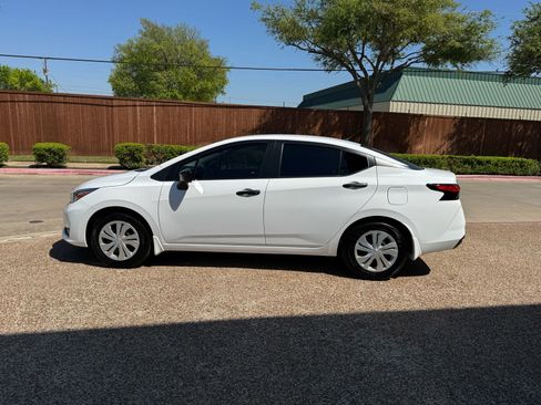 Used 2024 Nissan Versa S w/ Trunk Package image 11