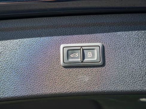 Used 2020 Audi Q5 2.0T Premium AWD/4WD image 11
