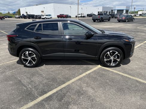 Used 2026 Chevrolet Trax RS w/ Driver Confidence Package FWD image 7