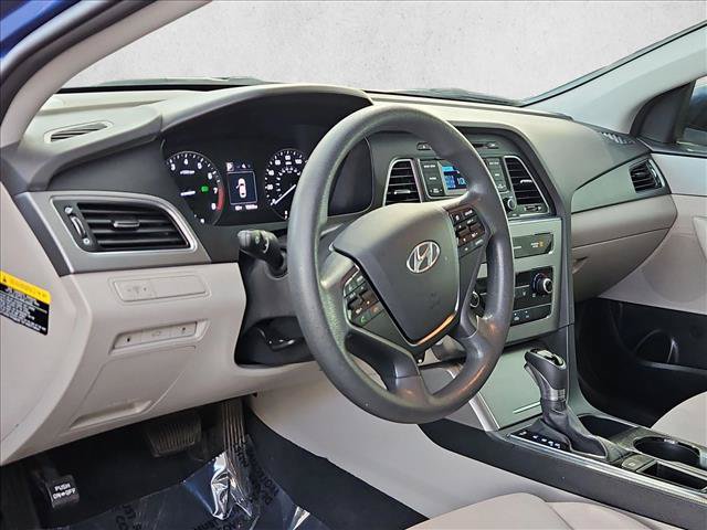 Used 2015 Hyundai Sonata SE FWD image 10