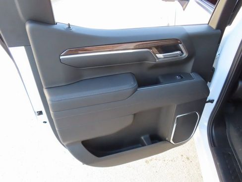 New 2025 Chevrolet Silverado 1500 RST AWD/4WD image 32