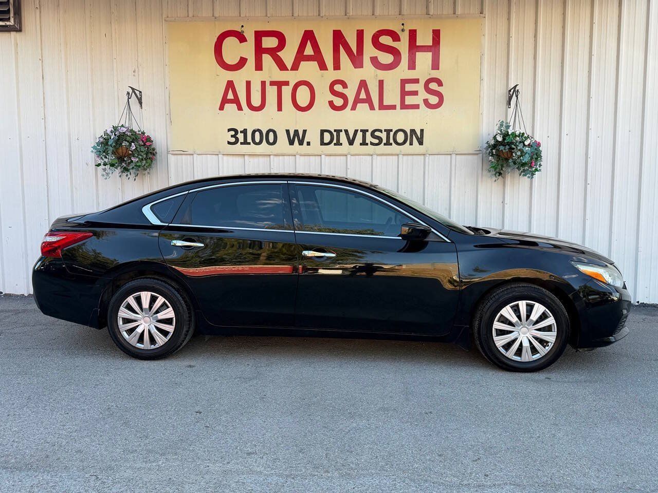 Used 2017 Nissan Altima 2.5 S w/ Power Driver Seat Package FWD image 5