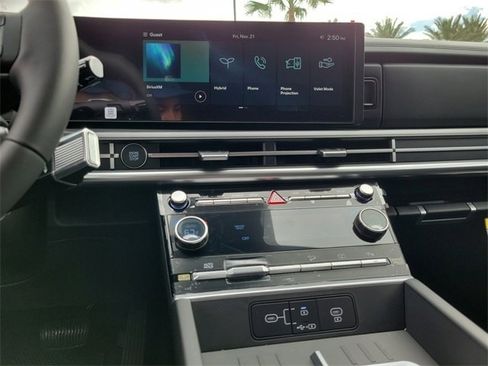 New 2026 Hyundai Santa Fe SE image 13