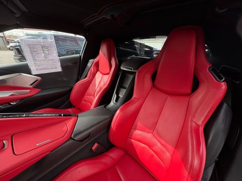 Used 2021 Chevrolet Corvette Stingray Preferred Cpe w/ 2LT image 11