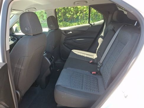 Used 2023 Chevrolet Equinox LT AWD/4WD image 16