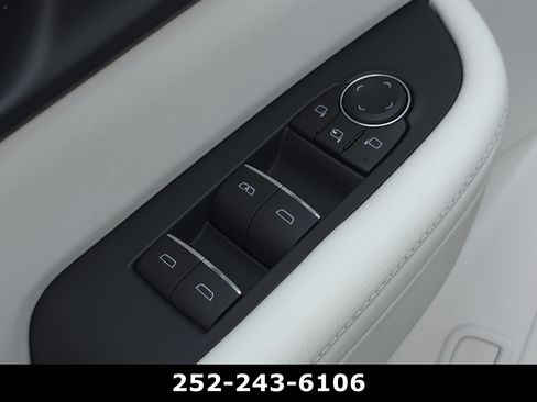 Used 2026 Buick Enclave Avenir w/ Super Cruise Package FWD image 29