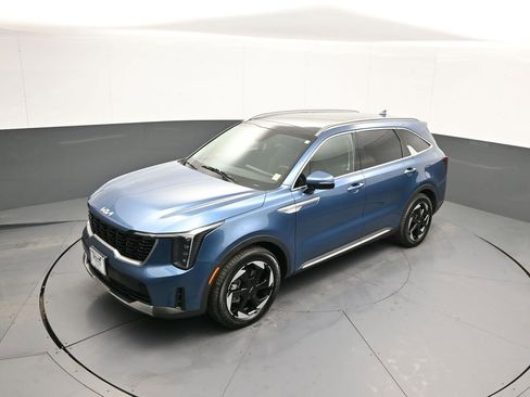 Certified 2025 Kia Sorento EX image 36