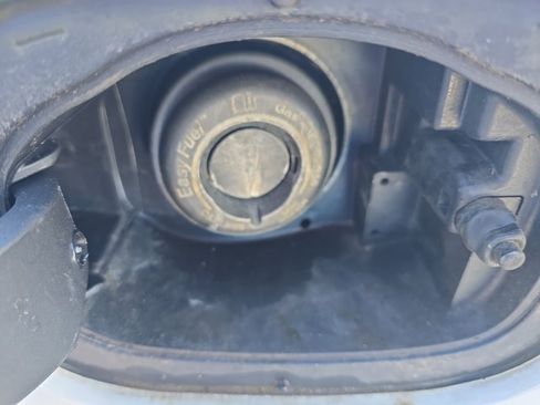 Used 2020 Ford Fusion SEL image 11