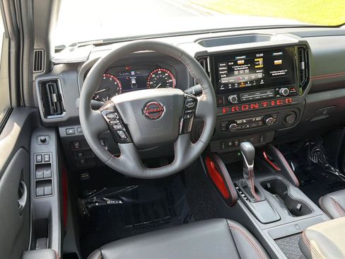 Used 2026 Nissan Frontier Pro-X w/ Pro Premium Package RWD image 17