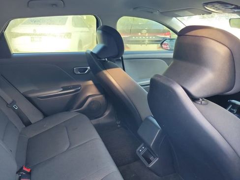 Used 2025 Kia K4 LXS image 29