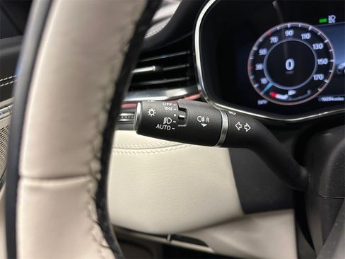 Used 2024 Jaguar XF R-Dynamic SE image 19