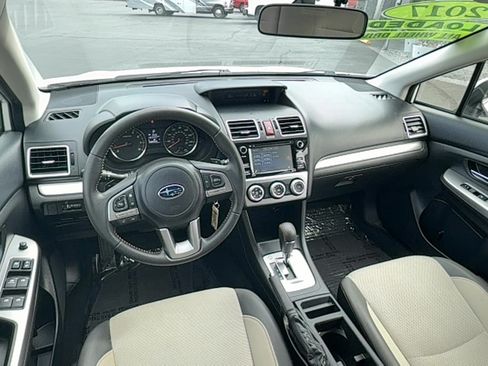 Used 2017 Subaru Crosstrek 2.0i Premium AWD/4WD image 9