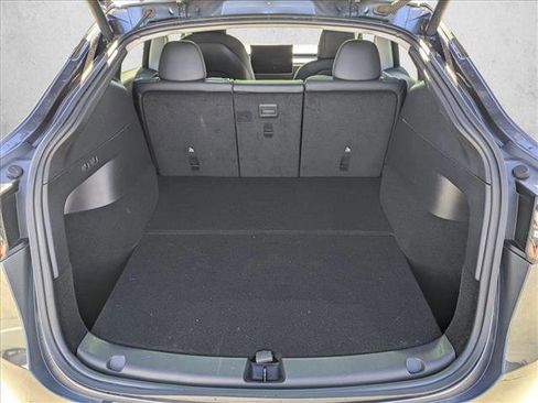 Used 2021 Tesla Model Y Performance image 6
