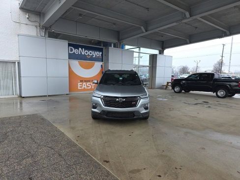 Certified 2023 Chevrolet Traverse RS w/ LPO, Floor Liner Package image 8