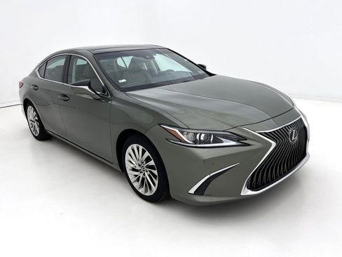 Used 2019 Lexus ES 350 w/ Accessory Package FWD image 2