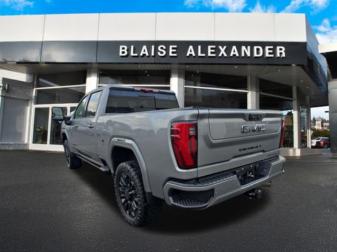 Used 2026 GMC Sierra 2500 Denali Ultimate AWD/4WD image 7
