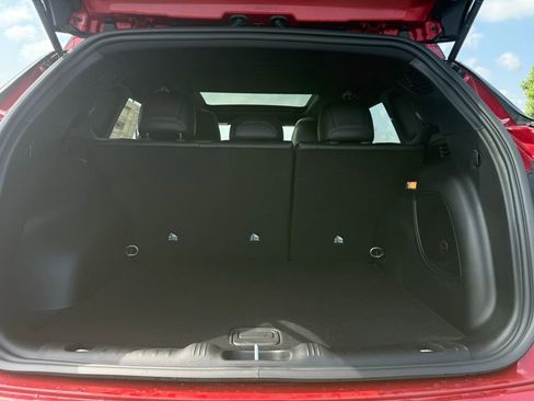 New 2025 Jeep Compass Limited w/ Sun & Sound Group image 9