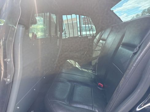 Used 2011 Ford Crown Victoria Police Interceptor image 14