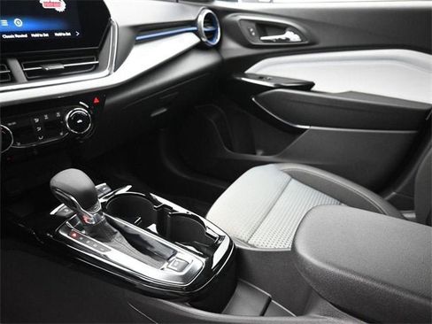 New 2026 Chevrolet Trax LT image 19
