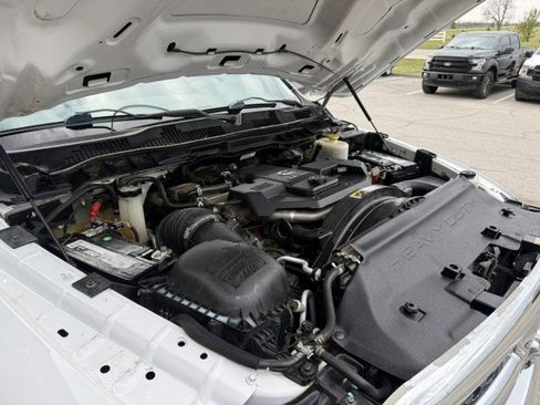 Used 2014 RAM 5500 Tradesman w/ Power Accessory Group image 21