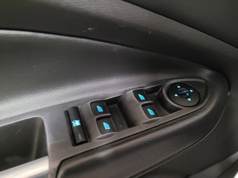 Used 2018 Ford Escape SE image 27