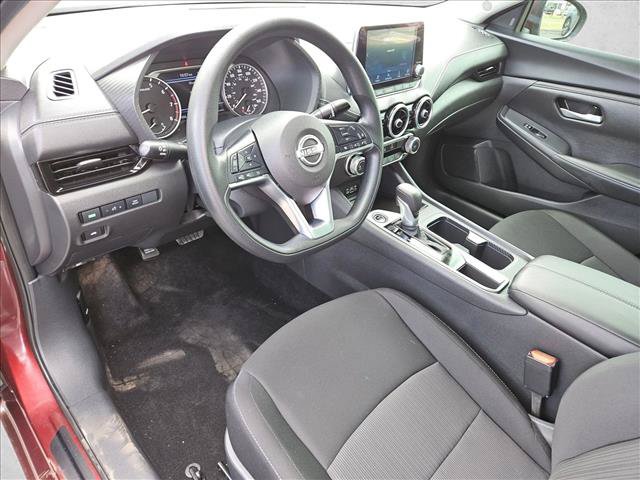 Used 2025 Nissan Sentra SV w/ Trunk Package FWD image 3