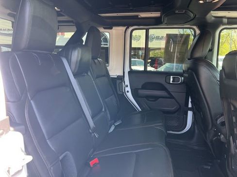 Used 2023 Jeep Wrangler Unlimited Rubicon 392 w/ Xtreme Recon 35" Tire Package AWD/4WD image 30