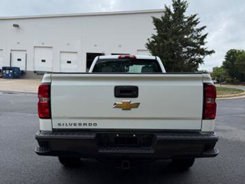 Used 2018 Chevrolet Silverado 1500 W/T RWD image 5