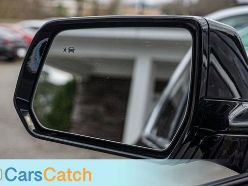 Used 2019 Chevrolet Traverse LT image 42