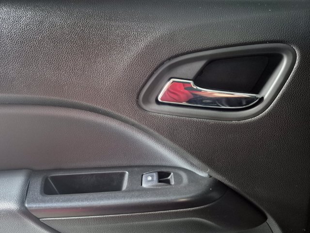 Used 2018 Chevrolet Colorado Z71 RWD image 31