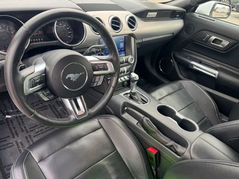 Used 2021 Ford Mustang Premium image 17