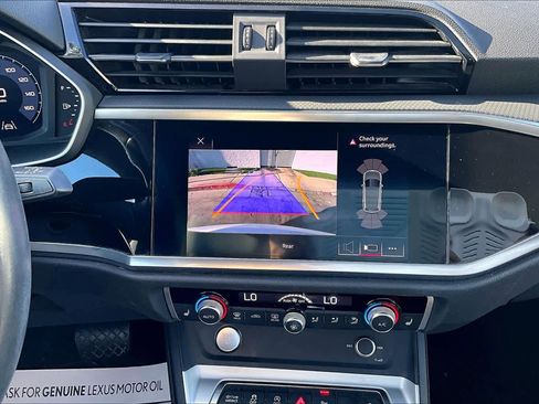 Used 2020 Audi Q3 2.0T Premium w/ Convenience Package image 26