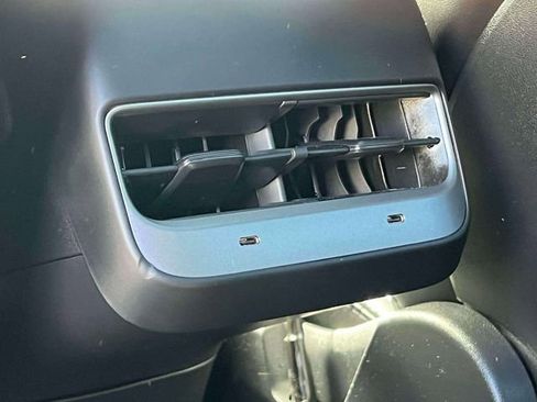 Used 2021 Tesla Model Y Performance image 15