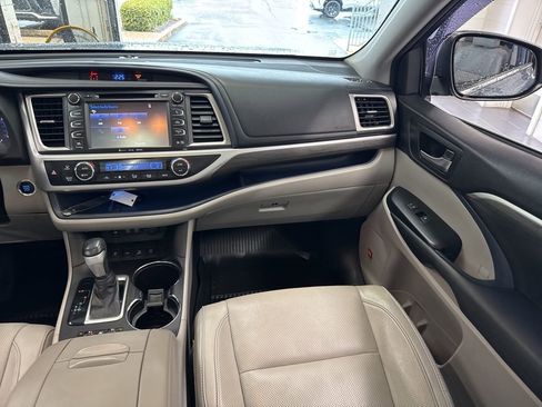 Used 2018 Toyota Highlander Limited Platinum image 53