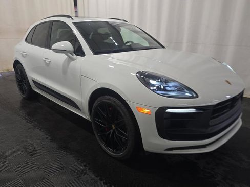 Used 2025 Porsche Macan GTS image 1