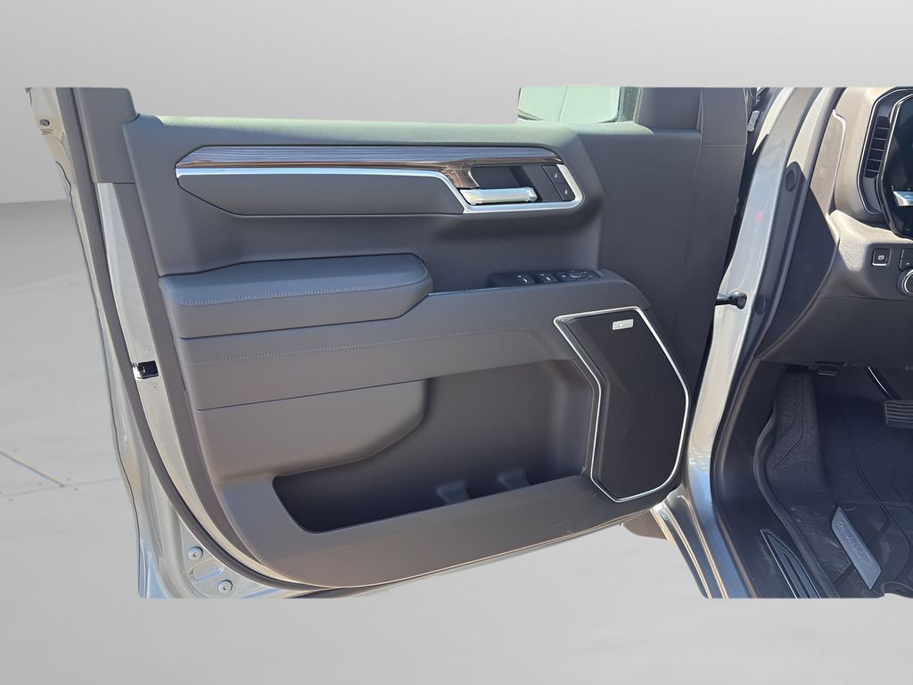 New 2026 Chevrolet Silverado 1500 RST w/ Safety Package AWD/4WD image 8