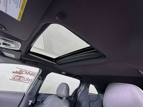 Used 2024 Toyota Sienna XSE w/ XSE Plus Package AWD/4WD image 11
