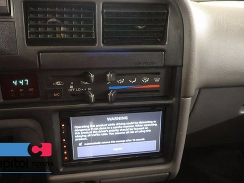 Used 1992 Toyota Pickup Deluxe AWD/4WD image 23