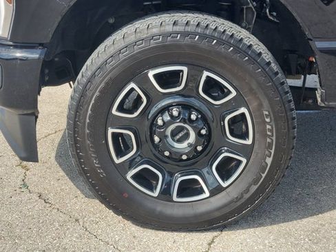 Used 2025 Ford F250 Platinum AWD/4WD image 10