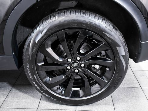 Used 2023 Land Rover Discovery Sport SE image 8