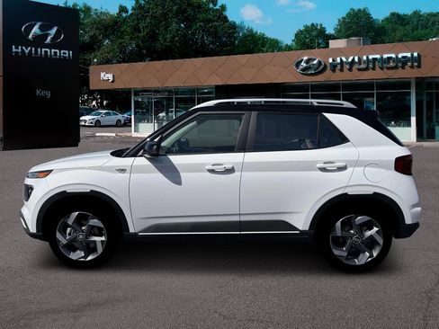 New 2026 Hyundai Venue SEL image 3