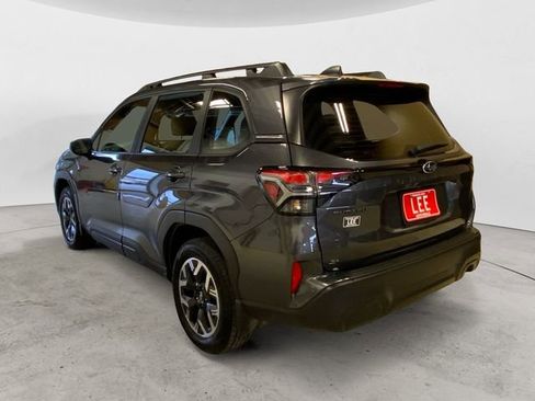 Used 2025 Subaru Forester image 3