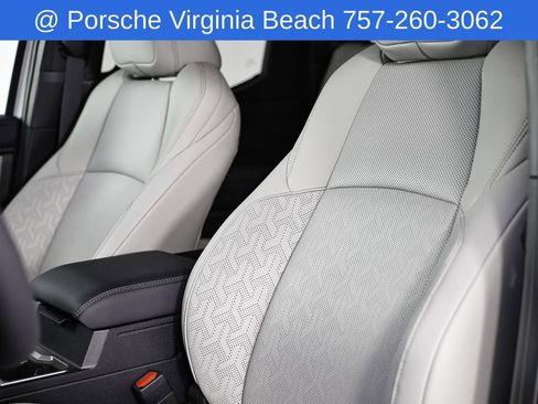 Used 2025 Toyota Tacoma Limited AWD/4WD image 23