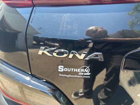 Used 2023 Hyundai Kona SEL AWD/4WD image 15