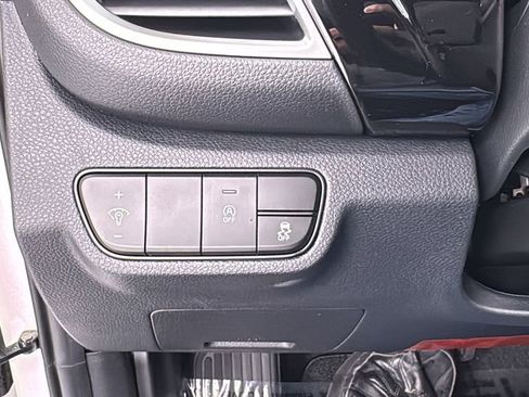 New 2026 Kia Seltos S AWD/4WD image 32