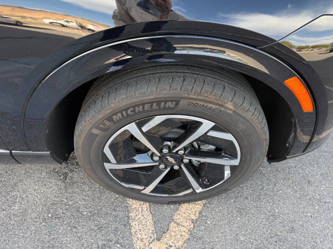 Used 2024 Chevrolet Equinox EV LT AWD/4WD image 13