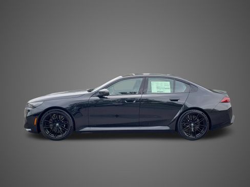 New 2027 BMW M5 w/ Carbon Package AWD/4WD image 9