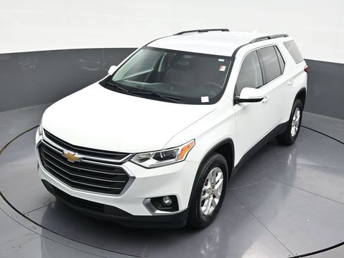 Used 2019 Chevrolet Traverse LT FWD image 17