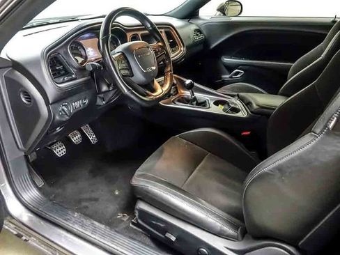 Used 2022 Dodge Challenger R/T Scat Pack RWD image 9
